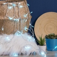 Электрогирлянда 'Нить' 5 м с насадками 'Звёздочки', IP20, прозрачная нить, 50 LED, свечение аквамари