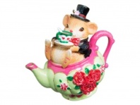 Фото Мышь-Соня в чайнике 9х7,6 см Мышь-Соня в чайнике 9х7,6 см